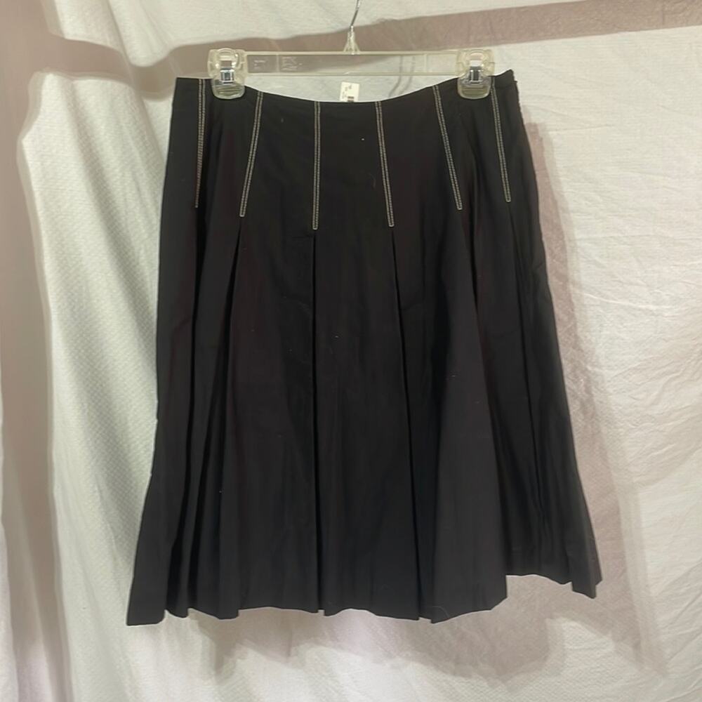 White House Black Market 6 black pleated skirt flat frontside zip midi nwt